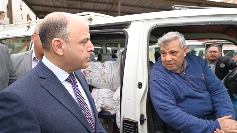 محافظ الغربية بمواقف