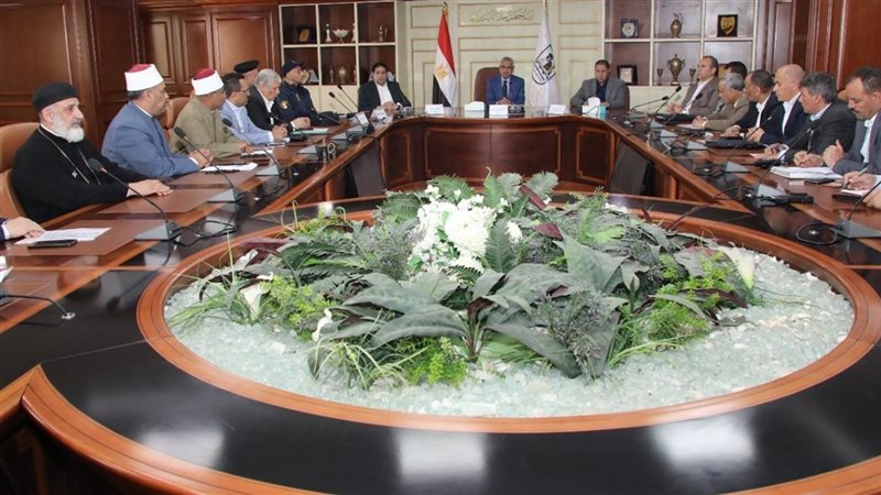 اجتماع محافظ بني سويف 