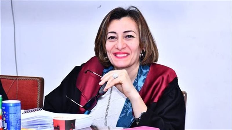 الأستاذة الدكتورة