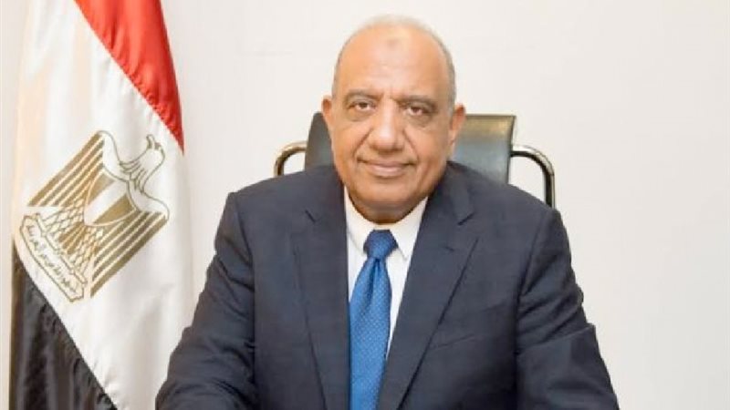 الدكتور محمود عصمت