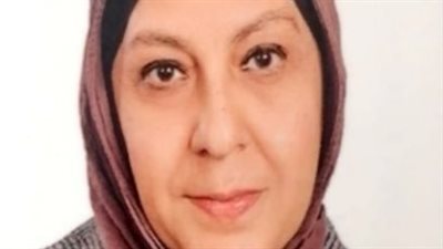 الأم المثالية ببورسعيد تتحمل المسؤولية بعد وفاة زوجها: «ولادي وصلوا لبر الأمان رغم الصعاب»