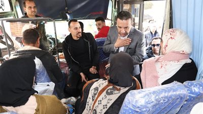 محافظ المنوفية يتفقد محطة مياه شبين ومواقف الأجرة