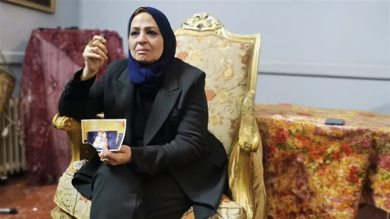 الأم المثالية عن