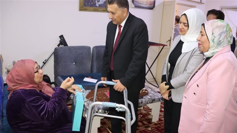 تقديم التهنئة للنزلاء
