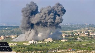 غارات إسرائيلية على مناطق بجنوب لبنان وتدمير جسر قعقعية
