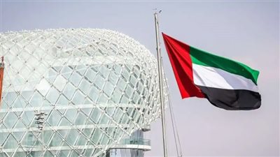 الدفاعات الجوية الإماراتية تتعامل مع 5 صواريخ باليستية و17 مسيرة قادمة من إيران