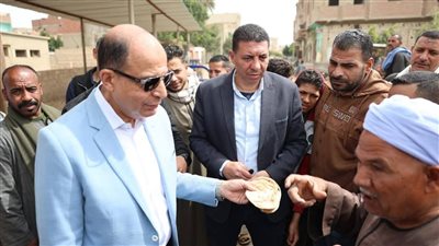 محافظ المنيا: لجان رقابية لضبط المخابز ولا تهاون مع المتلاعبين بقوت الشعب