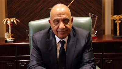 وزير الكهرباء يبحث مع 