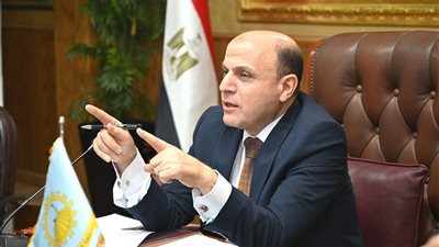 محافظ الغربية يناقش موقف التصالح وترشيد الكهرباء واستعدادات مواجهة الطوارئ
