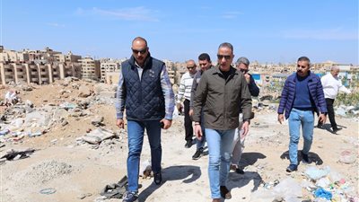 محافظ الجيزة يتفقد حدائق الأهرام ويوجّه بمراجعة تراخيص البناء