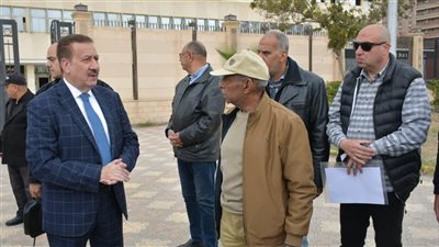 محافظ بورسعيد يتابع جاهزية معدات شفط مياه الأمطار وانتشار مكثف بالأحياء لمواجهة سوء الأحوال الجوية.. (صور) 