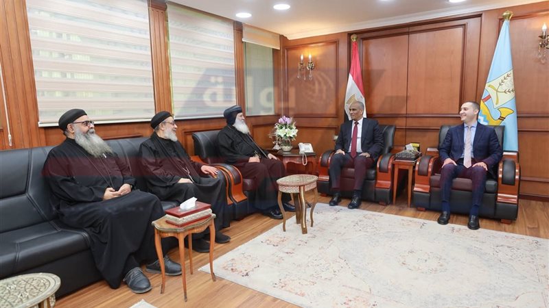 محافظ كفرالشيخ  خلال