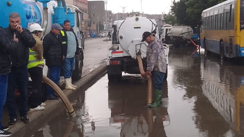 سحب المياه من الشوارع