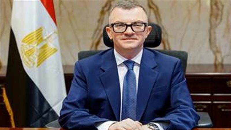 الدكتور أحمد رستم،
