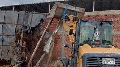  المنوفية تكثف حملات إزالة التعديات على الأراضي الزراعية والبناء المخالف