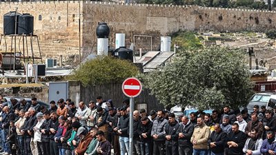 الاحتلال يمنع الصلاة في المسجد الأقصى للجمعة الرابعة على التوالي  