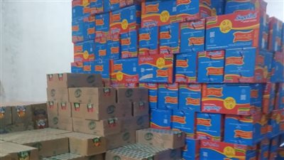 ضبط 2800 كيس إندومي مجهول المصدر و375 كيلو رنجة فاسدة وتلاعب في 851 لتر مواد بترولية