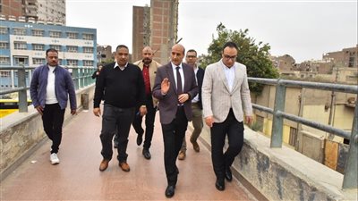 محافظ أسيوط يتفقد مسار مشروع إنشاء كوبري علوي جديد لربط شرق وغرب المدينة