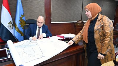 محافظ الغربية يعتمد تحديث المخططات الاستراتيجية لكفر الزيات والمحلة الكبرى