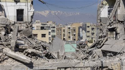 الهلال الأحمر الإيراني: تضرر 93 ألف وحدة مدنية وتدمير 600 مدرسة جراء الحرب على إيران