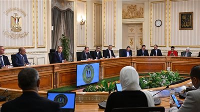 رئيس الوزراء: الحكومة تتبع سياسة التدرج في اتخاذ القرارات لضمان عدم تحميل المواطن أعباء إضافية