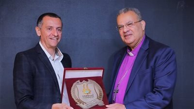 رئيس الطائفة الإنجيلية ومحافظ أسوان يشهدان لقاء منتدى حوار الثقافات