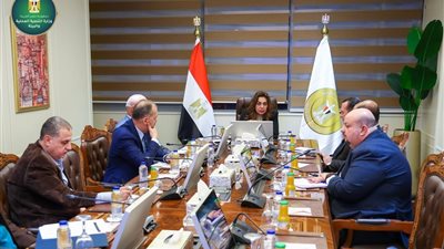 وزيرة التنمية المحلية والبيئة تستعرض ملامح الرؤية الاستراتيجية للوزارة 2026–2030