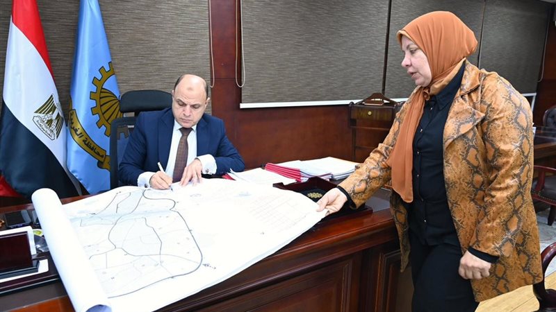 محافظ الغربية خلال