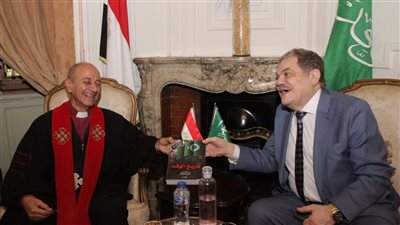 البدوي يستقبل شخصيات دينية جديدة.. ويؤكد: الوحدة الوطنية أساس الوفد