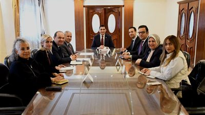 وزير الشباب والرياضة يلتقي الممثل الإقليمي لمنظمة الأغذية والزراعة (الفاو)