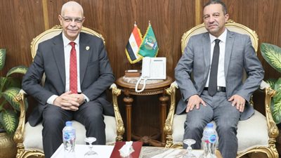 محافظ المنوفية يلتقي رئيس جامعة المنوفية لمناقشة دعم خطط التنمية بعدد من القطاعات