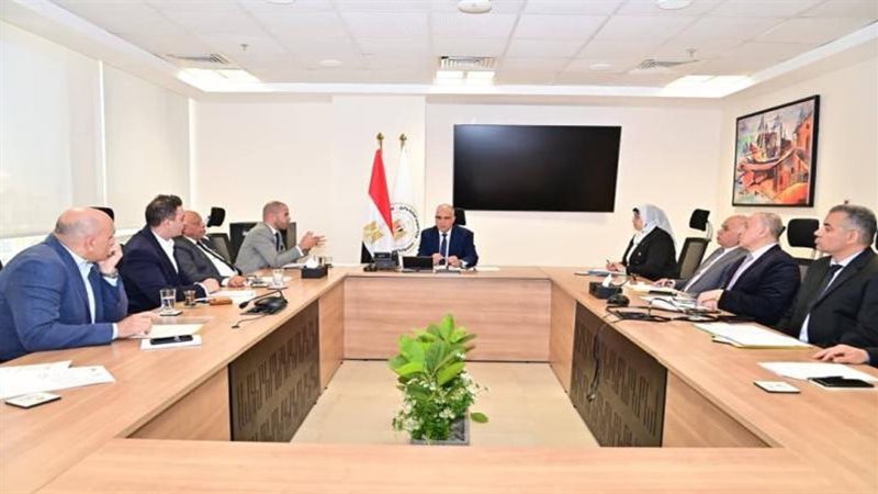 وزير الموارد المائية