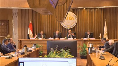 مجلس جامعة مدينة السادات يؤكد دعمه لثوابت الدولة ويعزز خططه لتطوير التعليم