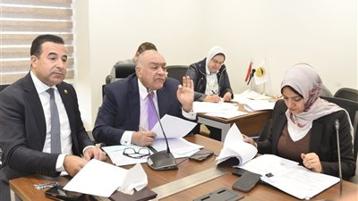 نقل النواب تناقش طلبات إحاطة.. وقرقر يوجه انتقادات للحكومة بسبب ضعف التمثيل