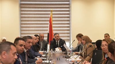 رئيس رياضة النواب  للحكومة: ما أهمية الاستثمار الرياضي حال عدم عودته بالنفع علي ممارسة محدودي الدخل للرياضة؟