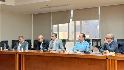 المجلس التصديري للأثاث يبحث خطط النهوض بالصادرات ويطرح مقترحات لمواكبة التحولات في سلاسل الإمداد بسبب الحرب