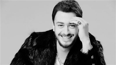 سعد لمجرد مخرجًا لأول مرة