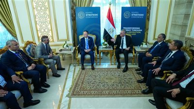 وزير البترول يبحث مع يونايتد انرجي خطط الإنتاج بالصحراء الغربية