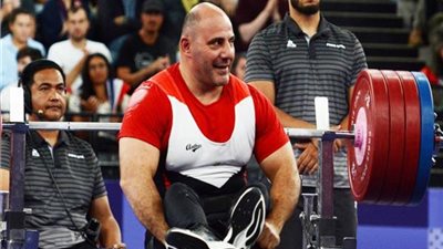 حكاية بطل بارالمبي| محمد صبحي.. إرادة وتحدٍ في رفع الأثقال البارالمبية