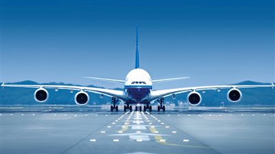 تفاقم أزمة وقود الطائرات يرفع تكاليف السفر الجوي وزيادات الأسعار