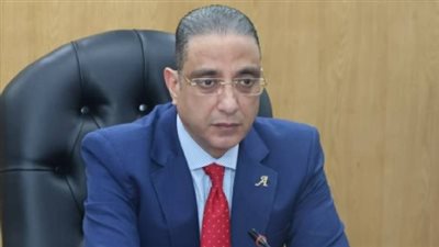 محافظ الجيزة يعطل الدراسة بمدارس الجيزة الخميس