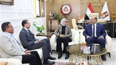 المحافظة وجامعة الوادي يخططان لإنشاء معهدين عاليين في العلوم التجارية والزراعية