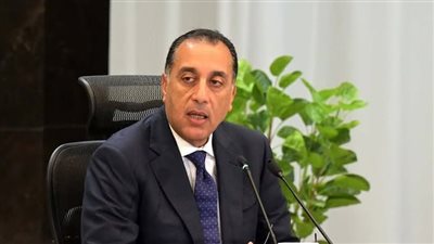 رئيس الوزراء: التوسع في الاعتماد على المنتج المحلي بمختلف مشروعات 