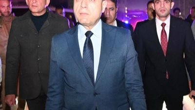 محافظ الغربية يتابع تنفيذ مواعيد الغلق الجديدة على المحال العامة