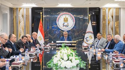 وزير الإنتاج الحربي: تعزيز دور المكاتب الإعلامية داخل الجهات التابعة للوزارة
