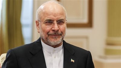 قاليباف يسخر من التصريحات الأمريكية في الحرب على إيران