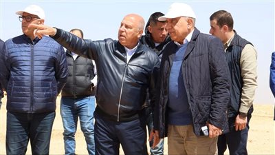 وزيرا النقل والكهرباء يتفقدان منطقة جبل الجلالة لبدء اتخاذ الإجراءات اللازمة لإقامة مشروعات لطاقة الرياح