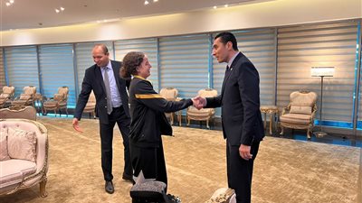 هنا جودة تصل القاهرة بعد إنجازها التاريخي فى كأس العالم لتنس الطاولة