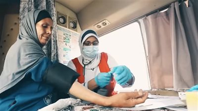 الصحة: تقديم 318 ألف خدمة علاجية بالقوافل الطبية خلال شهر
