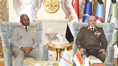 رئيس أركان حرب القوات المسلحة يلتقى رئيس هيئة الأركان العامة بالكونغو الديمقراطية